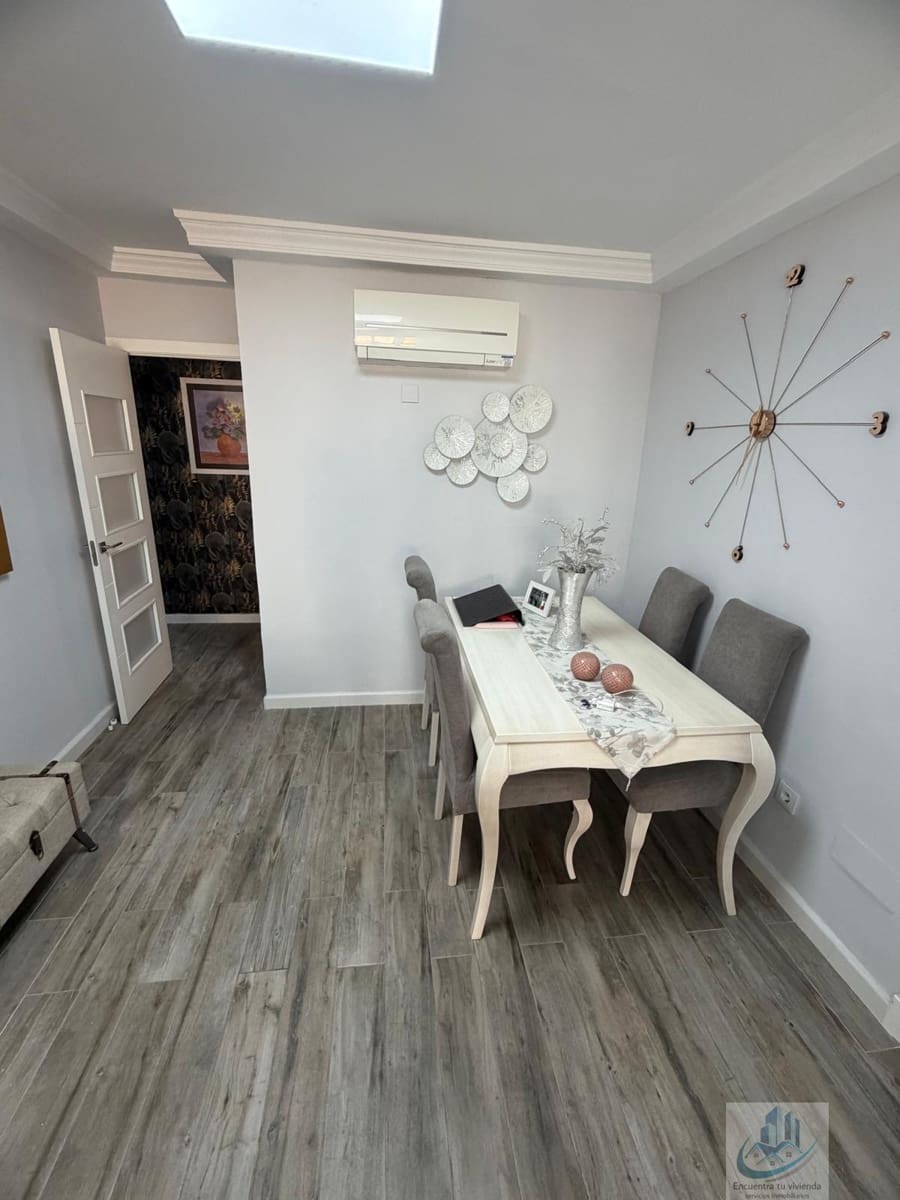 4 bedroom Flat for sale in San Fernando with garage - € 258,000 (Ref: 9795747)