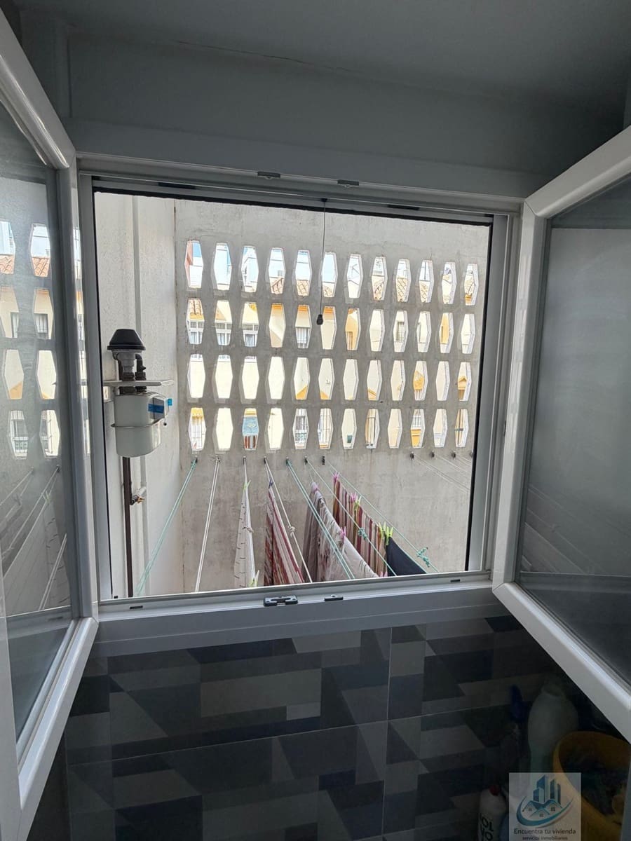 4 bedroom Flat for sale in San Fernando with garage - € 258,000 (Ref: 9795747)