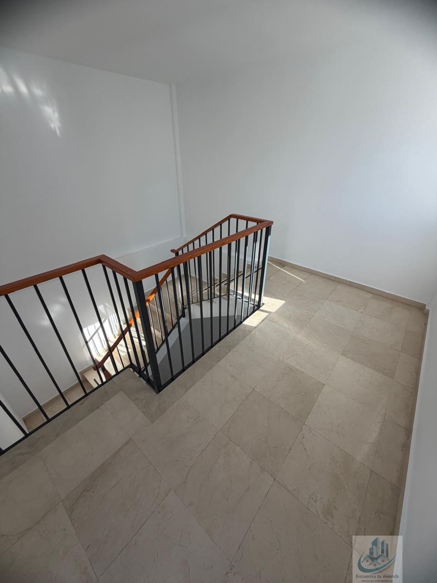 3 soveværelse Lejlighed til salg i San Fernando - € 198.000 (Ref: 9816653)