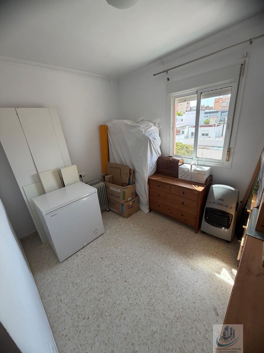 Piso de 3 habitaciones en San Fernando en venta con garaje - 230.000 € (Ref: 9816654)