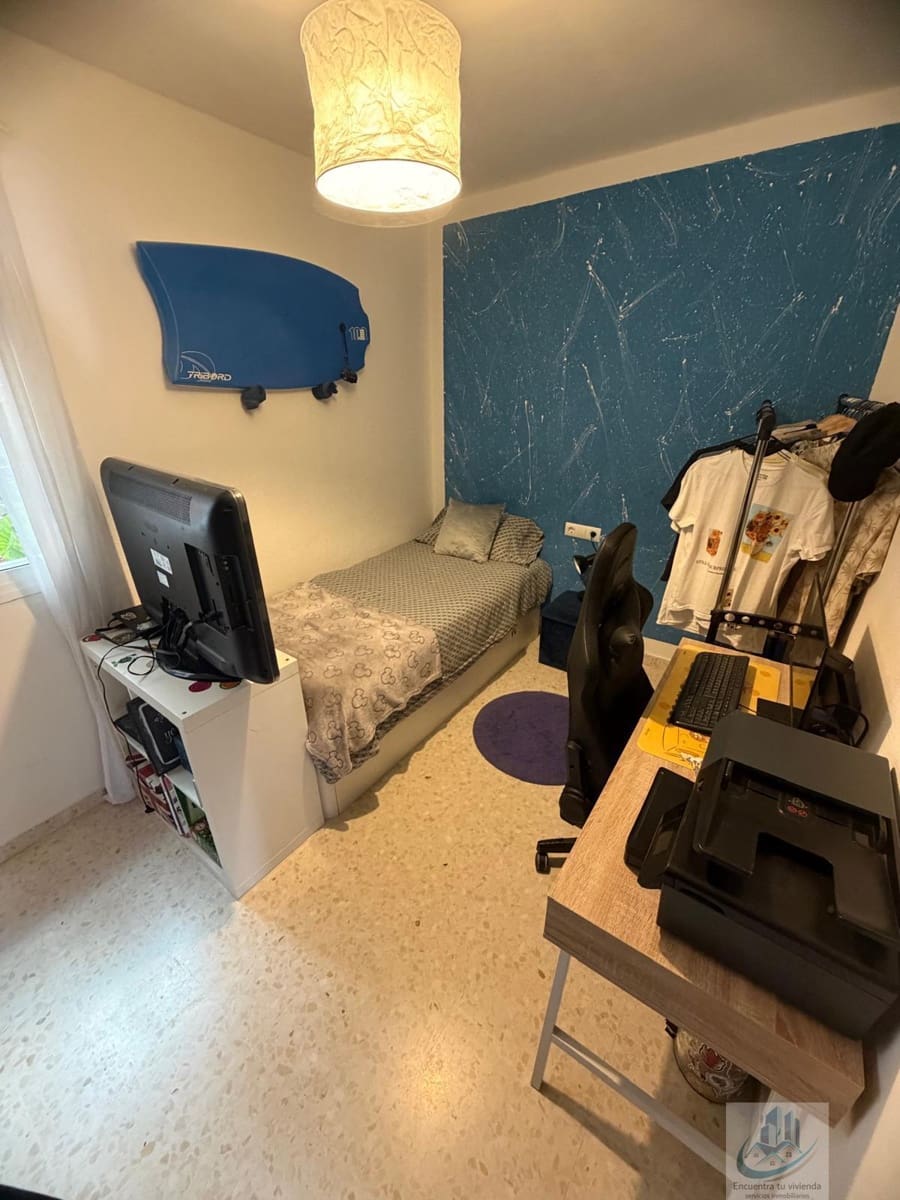 Piso de 3 habitaciones en San Fernando en venta con garaje - 230.000 € (Ref: 9816654)