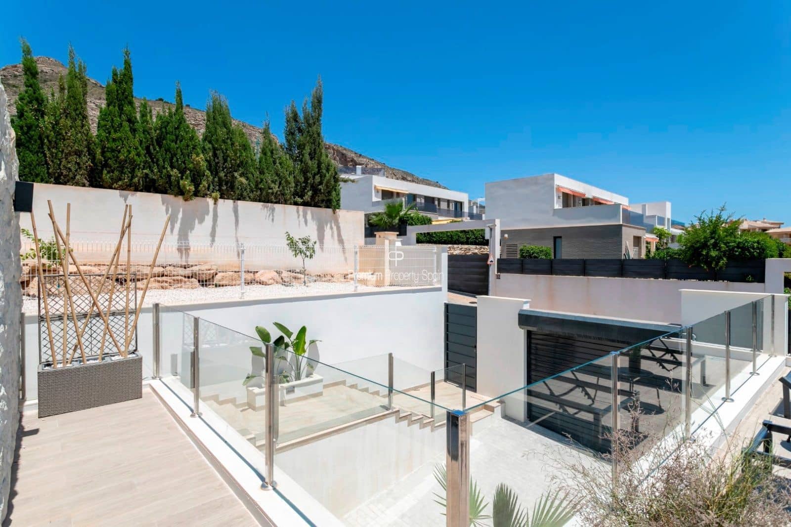 4 quarto Moradia para venda em Finestrat com piscina garagem - 799 000 € (Ref: 7060260)