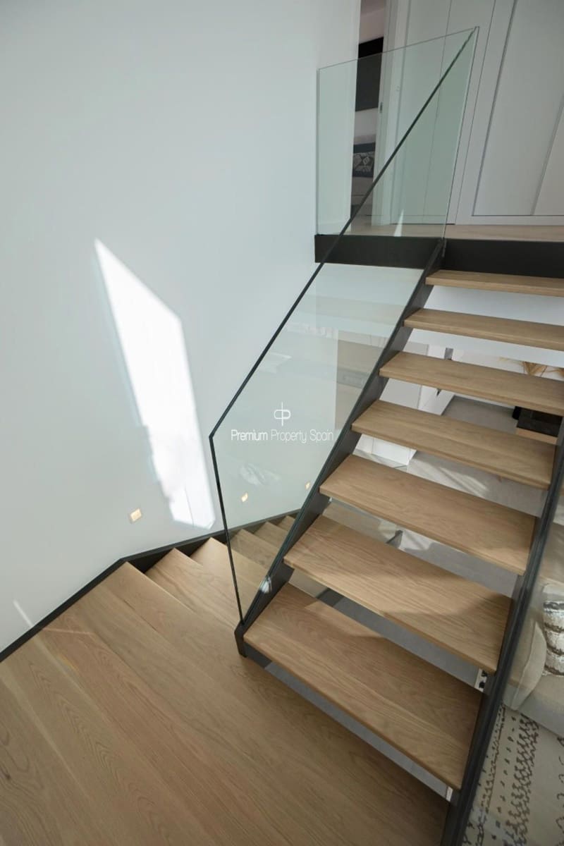 3 bedroom Villa for sale in Finestrat with pool garage - € 870,000 (Ref: 7060266)