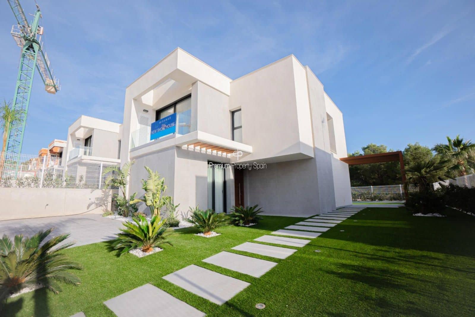 3 bedroom Villa for sale in Finestrat with pool garage - € 870,000 (Ref: 7060266)