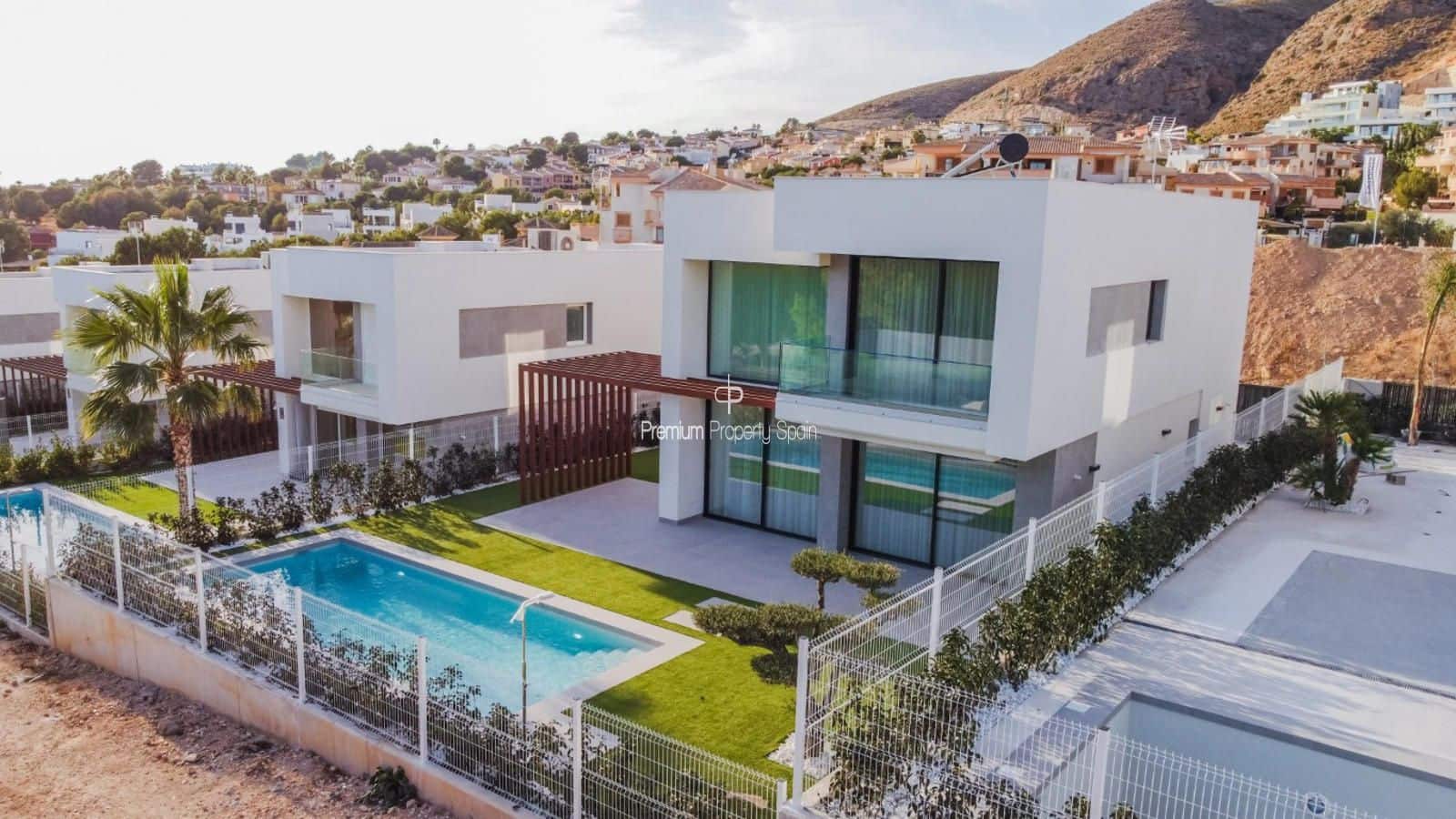 3 bedroom Villa for sale in Finestrat with pool garage - € 870,000 (Ref: 7060266)