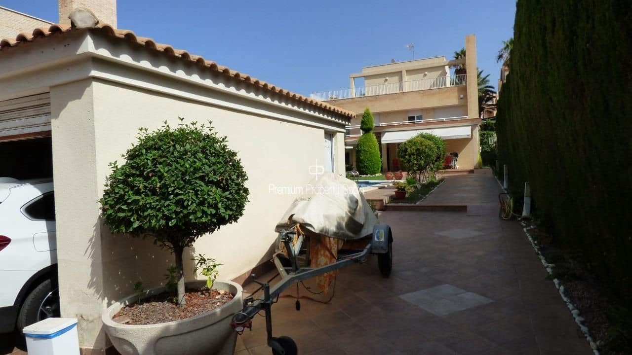 6 sovrum Villa till salu i Playa de San Juan med pool garage - 1 700 000 € (Ref: 7060290)