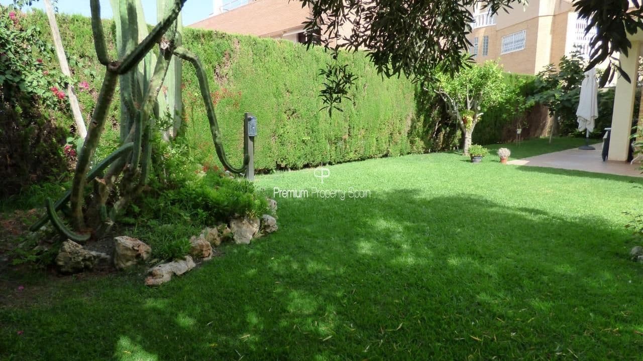 6 sovrum Villa till salu i Playa de San Juan med pool garage - 1 700 000 € (Ref: 7060290)