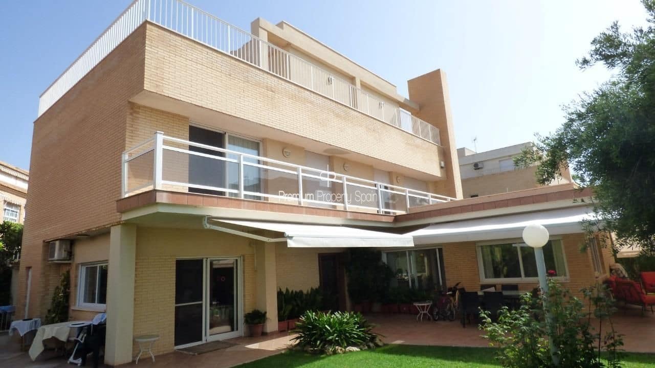 6 sovrum Villa till salu i Playa de San Juan med pool garage - 1 700 000 € (Ref: 7060290)