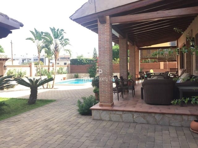 6 soveværelse Villa til salg i Altabix, Elche / Elx med swimmingpool garage - € 780.000 (Ref: 7060297)