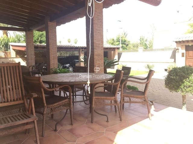 6 soveværelse Villa til salg i Altabix, Elche / Elx med swimmingpool garage - € 780.000 (Ref: 7060297)