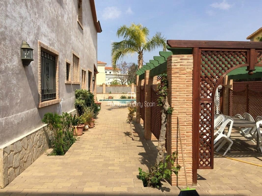 6 soveværelse Villa til salg i Elche / Elx med swimmingpool garage - € 780.000 (Ref: 7060297)