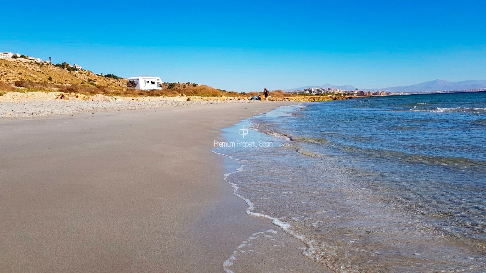 3 makuuhuone Asunto myytävänä paikassa Gran Alacant mukana uima-altaan 
autotalli - 315 000 € (Ref: 7846583)