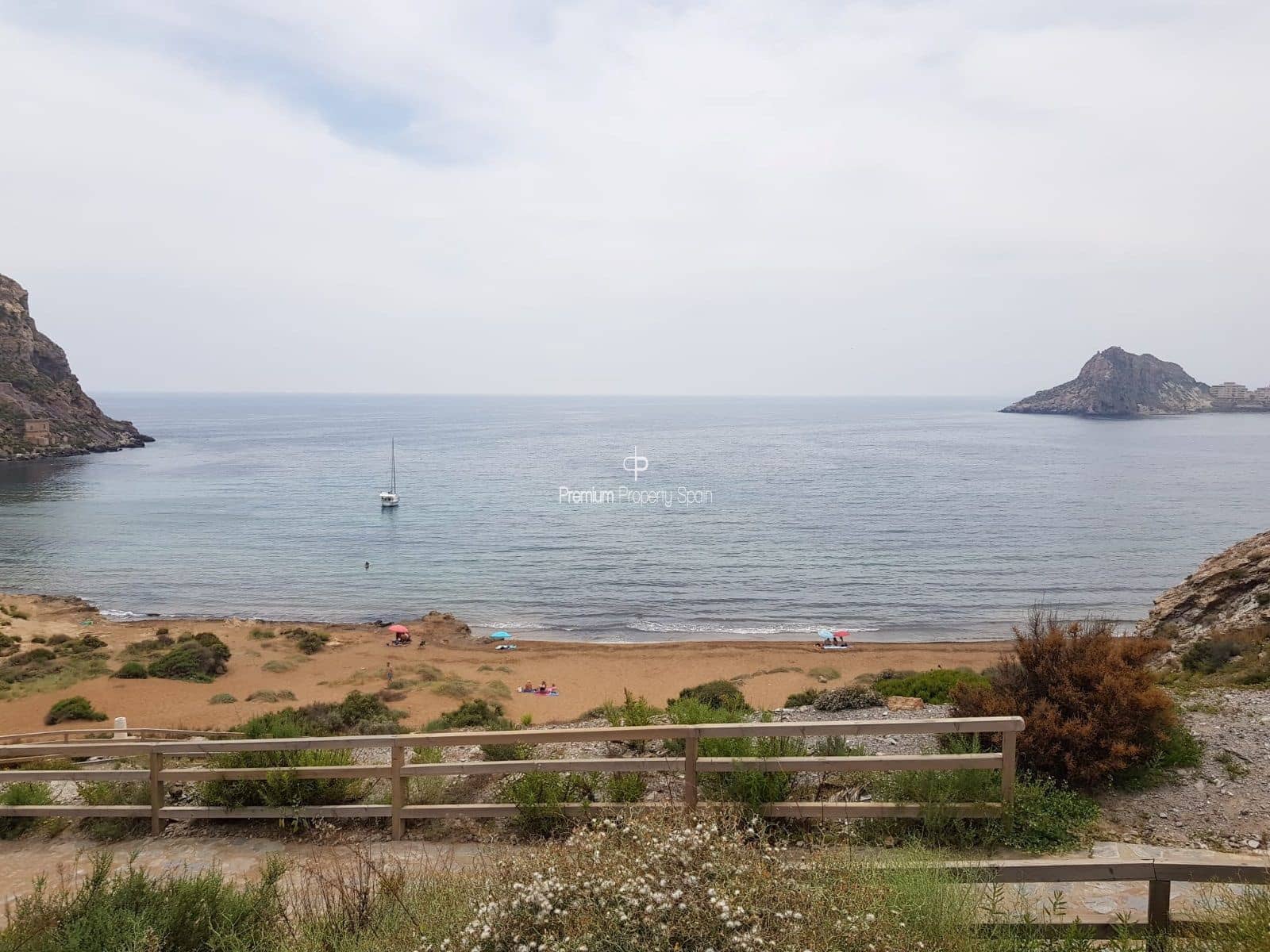 Piso de 3 habitaciones en Aguilas en venta con piscina garaje - 355.000 € (Ref: 7892208)