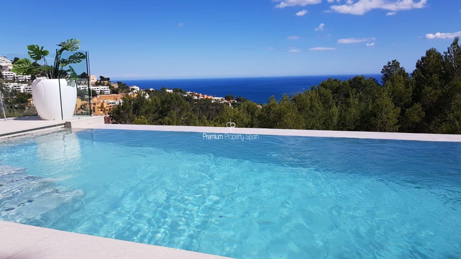 4 soveværelse Villa til salg i Altea med swimmingpool garage - € 1.913.000 (Ref: 7892209)