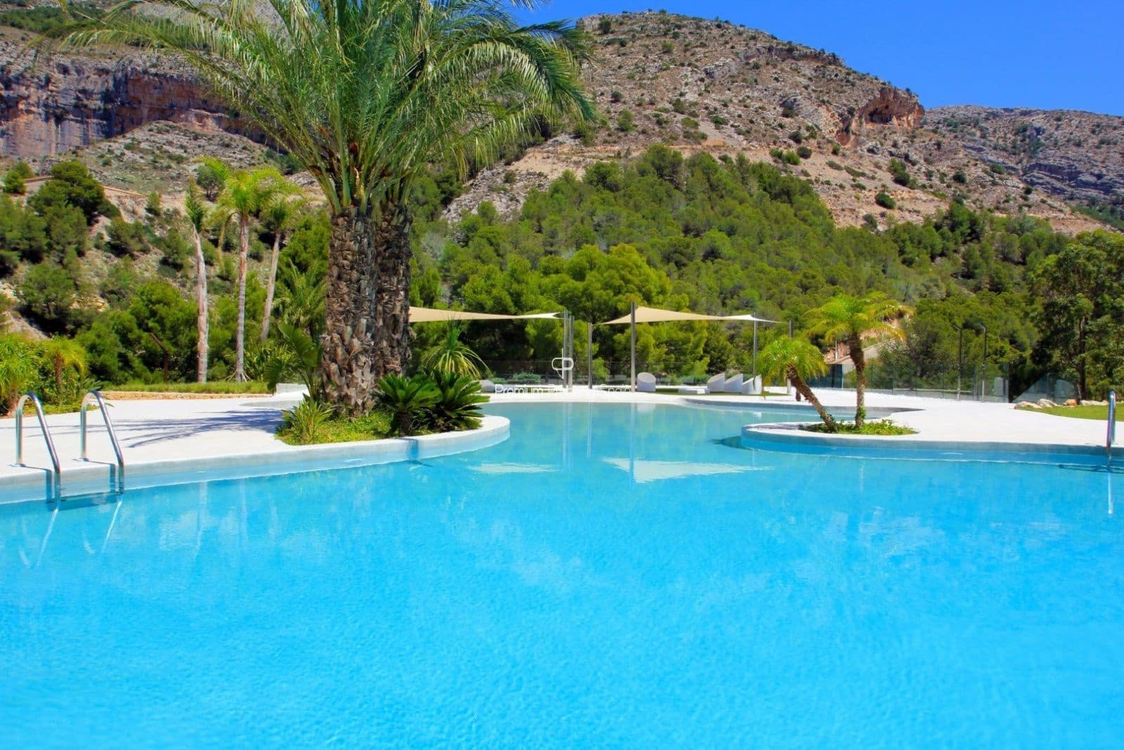 3 soveværelse Penthouse til salg i Altea med swimmingpool garage - € 2.100.000 (Ref: 7901671)