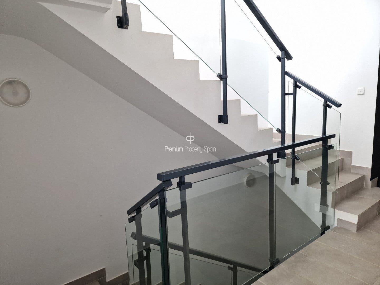 3 bedroom Flat for sale in Los Alcazares with pool garage - € 220,000 (Ref: 8055318)