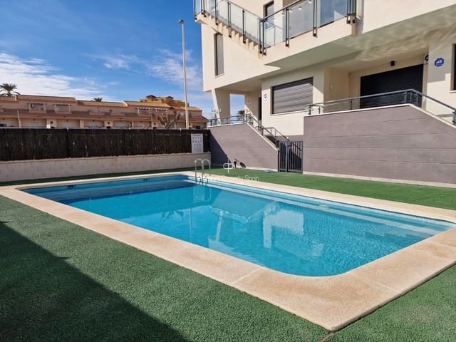 3 quarto Apartamento para venda em Los Narejos - Punta Calera, Los Alcázares com piscina garagem - 220 000 € (Ref: 8055318)