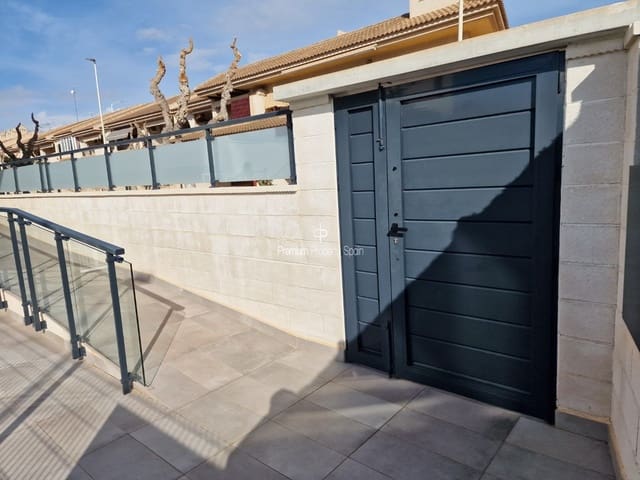 3 quarto Apartamento para venda em Los Narejos - Punta Calera, Los Alcázares com piscina garagem - 220 000 € (Ref: 8055318)