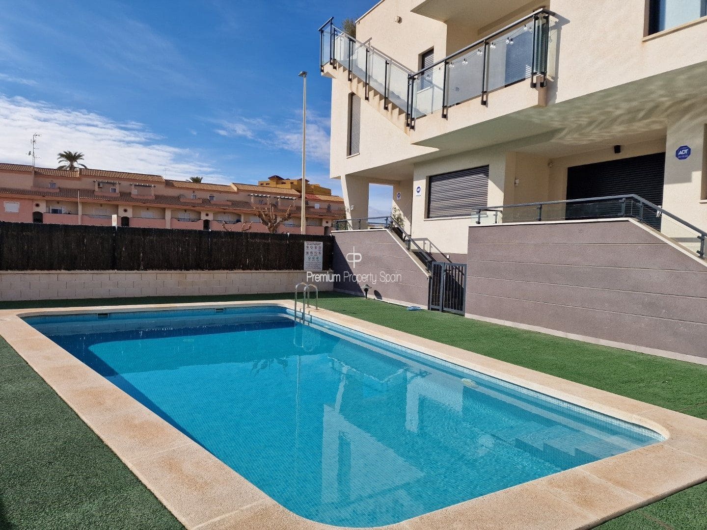 3 bedroom Flat for sale in Los Alcazares with pool garage - € 220,000 (Ref: 8055318)