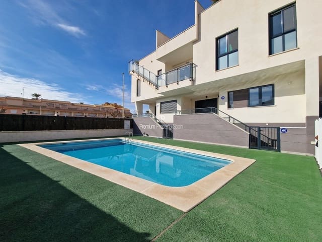 3 quarto Apartamento para venda em Los Narejos - Punta Calera, Los Alcázares com piscina garagem - 220 000 € (Ref: 8055318)