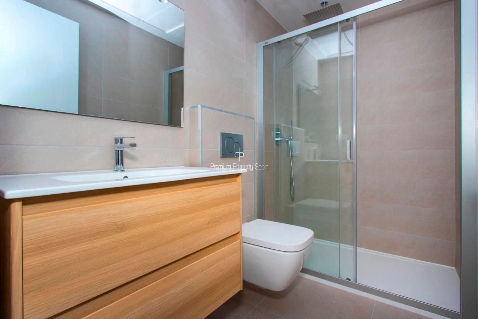 3 makuuhuone Kattohuoneisto myytävänä paikassa Santa Pola mukana uima-altaan 
autotalli - 495 000 € (Ref: 8090560)