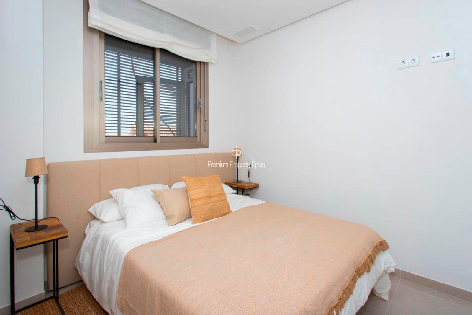 3 makuuhuone Kattohuoneisto myytävänä paikassa Santa Pola mukana uima-altaan 
autotalli - 495 000 € (Ref: 8090560)