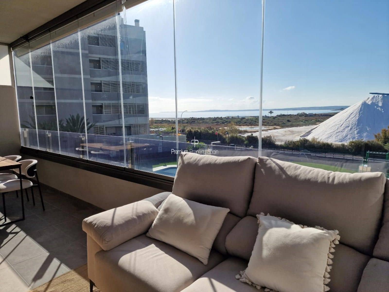 3 makuuhuone Kattohuoneisto myytävänä paikassa Santa Pola mukana uima-altaan 
autotalli - 495 000 € (Ref: 8090560)