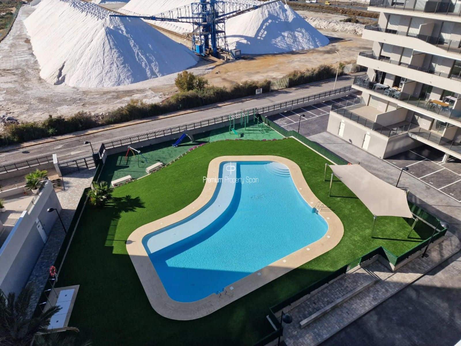 3 makuuhuone Kattohuoneisto myytävänä paikassa Santa Pola mukana uima-altaan 
autotalli - 495 000 € (Ref: 8090560)