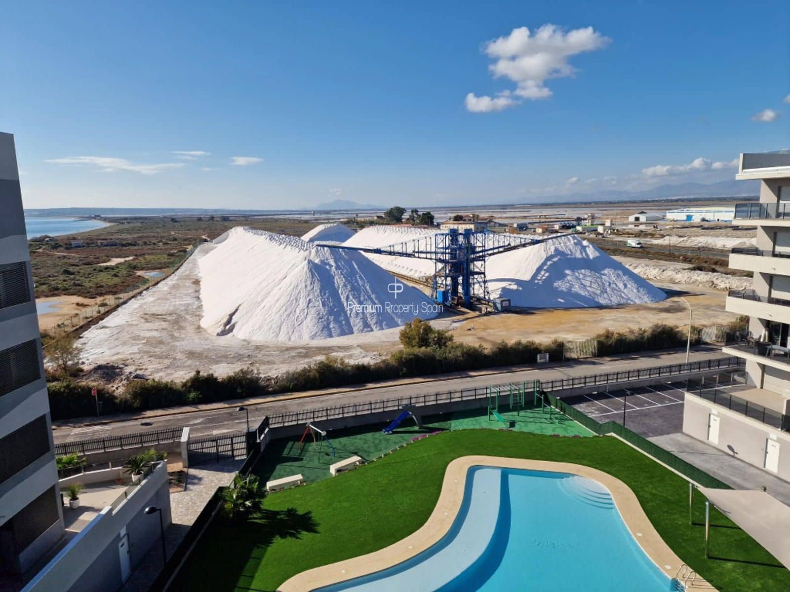 3 makuuhuone Kattohuoneisto myytävänä paikassa Santa Pola mukana uima-altaan 
autotalli - 495 000 € (Ref: 8090560)