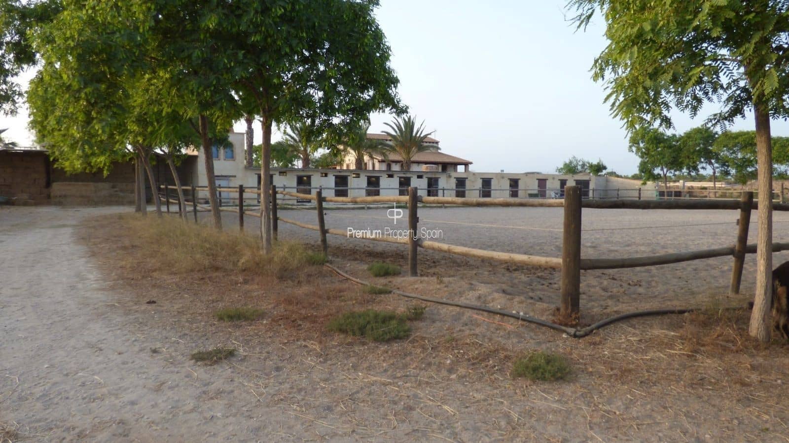 Byggegrund til salg i Elche / Elx - € 750.000 (Ref: 8640155)