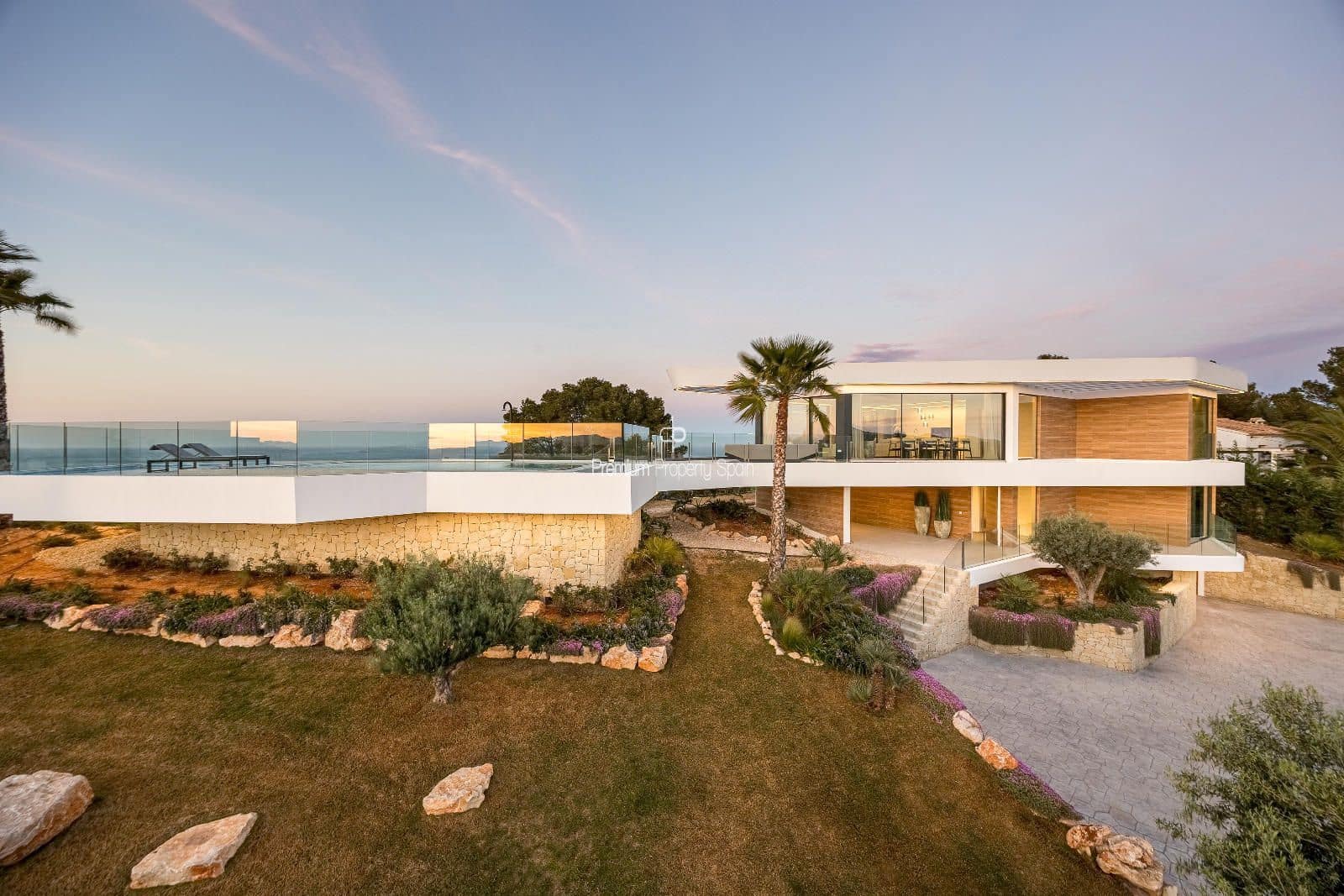 5 bedroom Villa for sale in Javea / Xabia with pool garage - € 4,125,000 (Ref: 9394093)