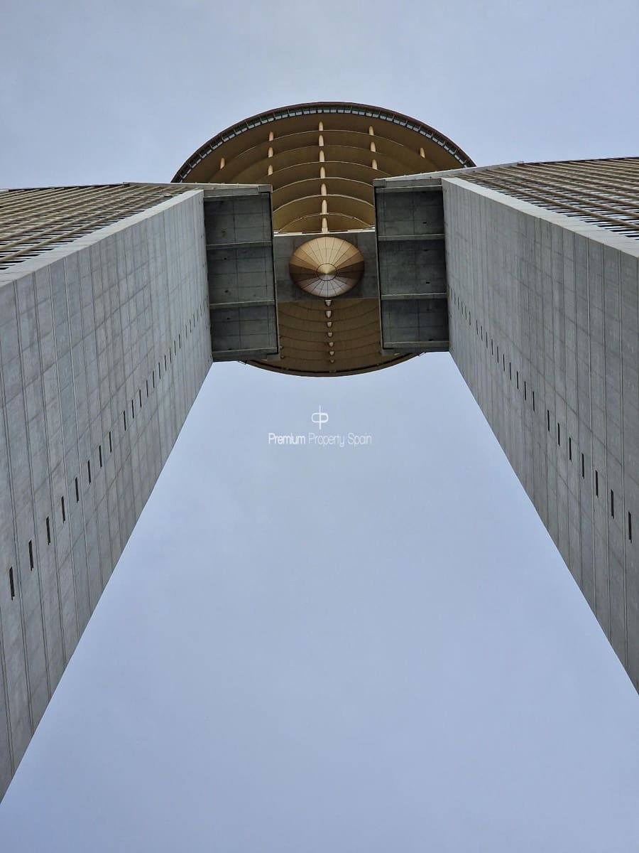 2 makuuhuone Asunto myytävänä paikassa Benidorm mukana uima-altaan 
autotalli - 513 000 € (Ref: 9394099)