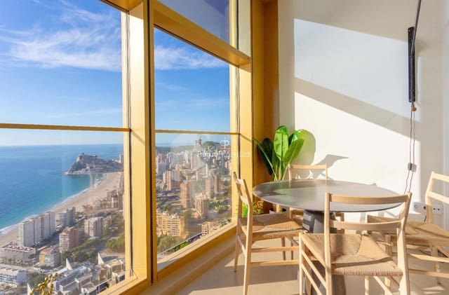 2 makuuhuone Asunto myytävänä paikassa Playa Poniente, Benidorm mukana uima-altaan 
autotalli - 513 000 € (Ref: 9394099)