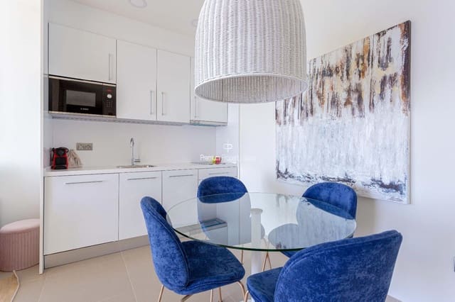 2 makuuhuone Asunto myytävänä paikassa Playa Poniente, Benidorm mukana uima-altaan 
autotalli - 513 000 € (Ref: 9394099)