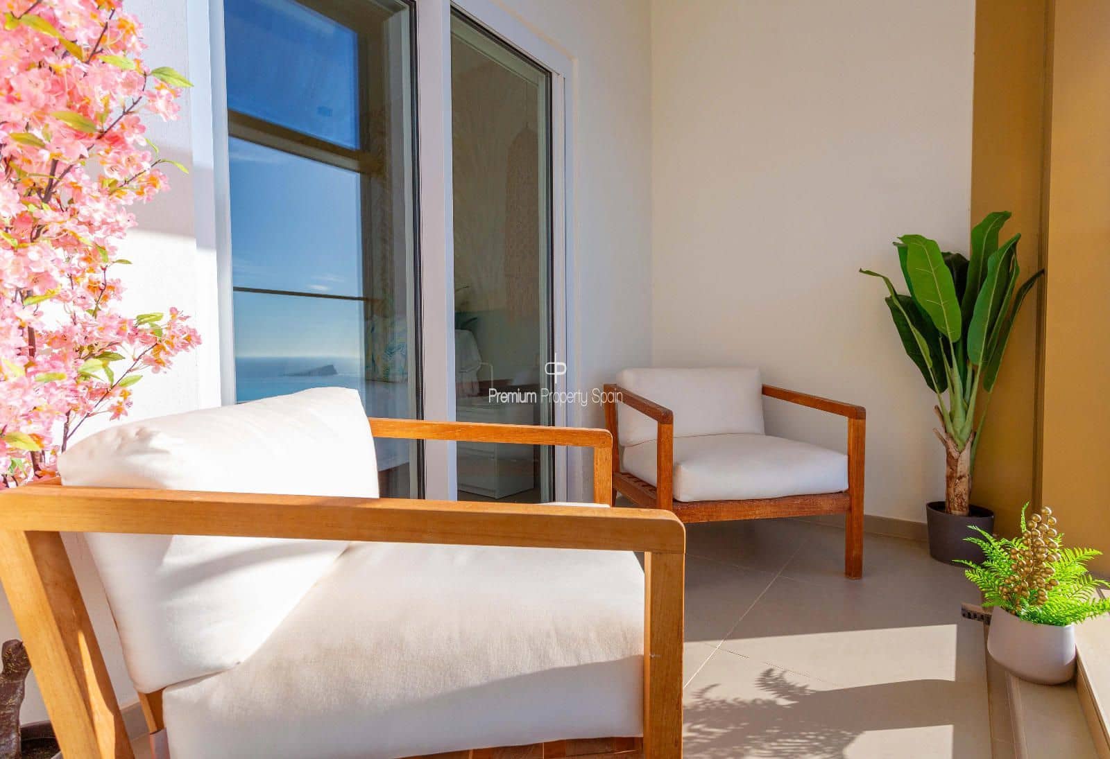 2 makuuhuone Asunto myytävänä paikassa Benidorm mukana uima-altaan 
autotalli - 513 000 € (Ref: 9394099)