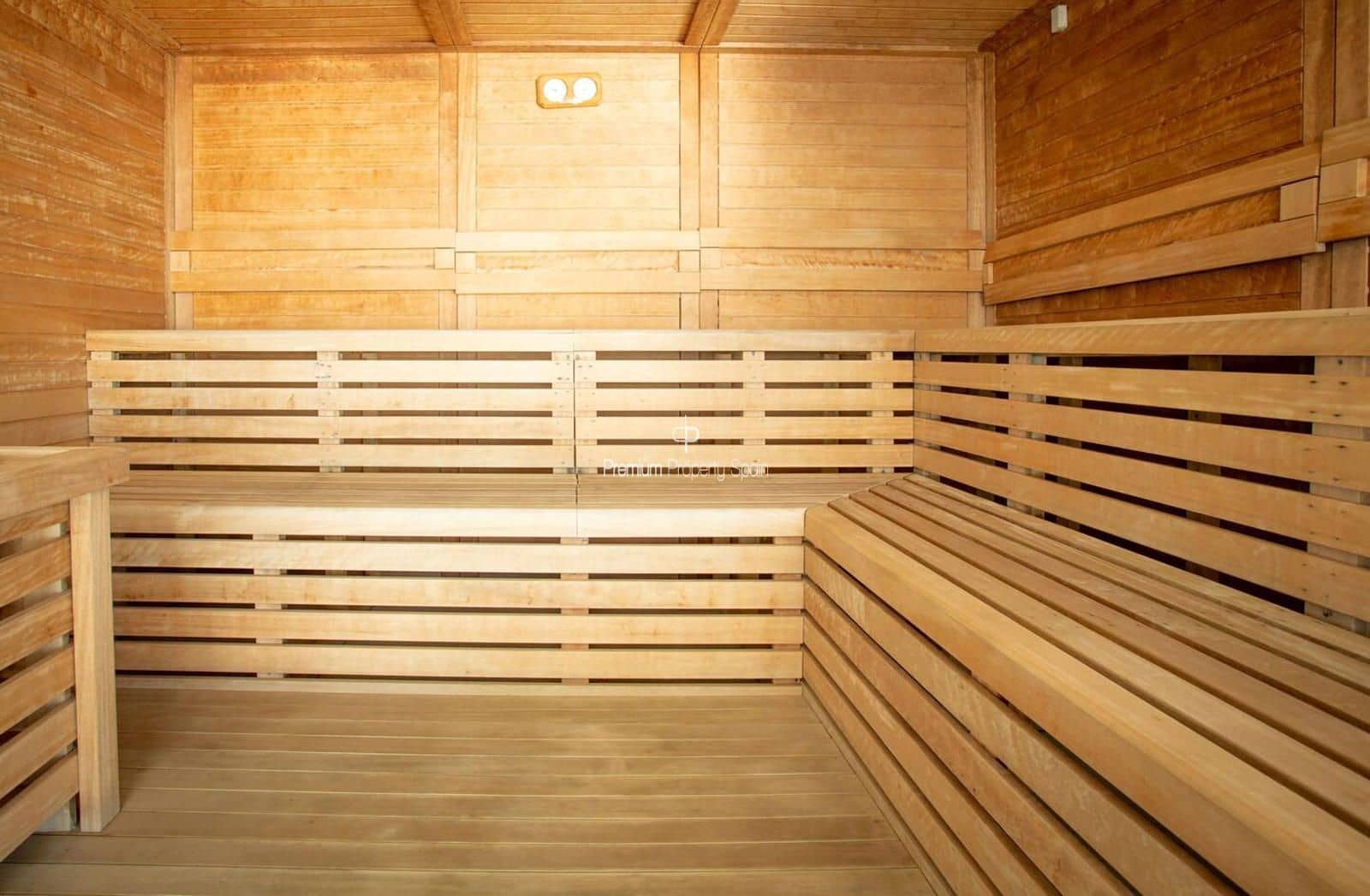 2 makuuhuone Asunto myytävänä paikassa Benidorm mukana uima-altaan 
autotalli - 513 000 € (Ref: 9394099)