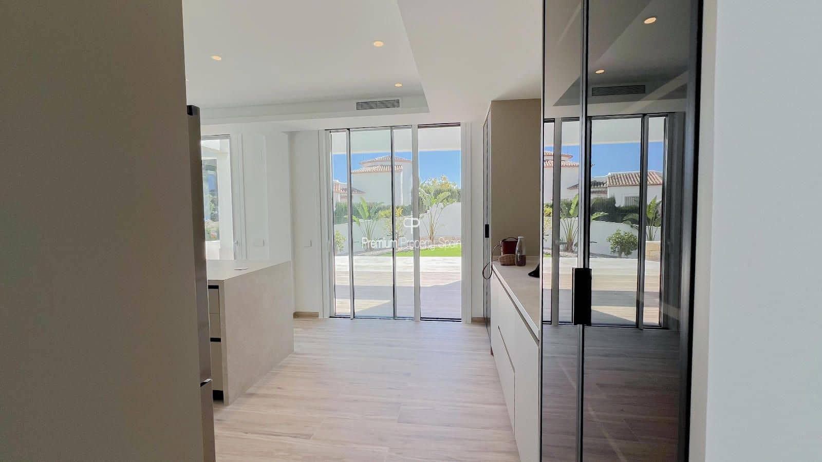 Chalet de 4 habitaciones en Benissa en venta con piscina garaje - 2.260.000 € (Ref: 9394101)