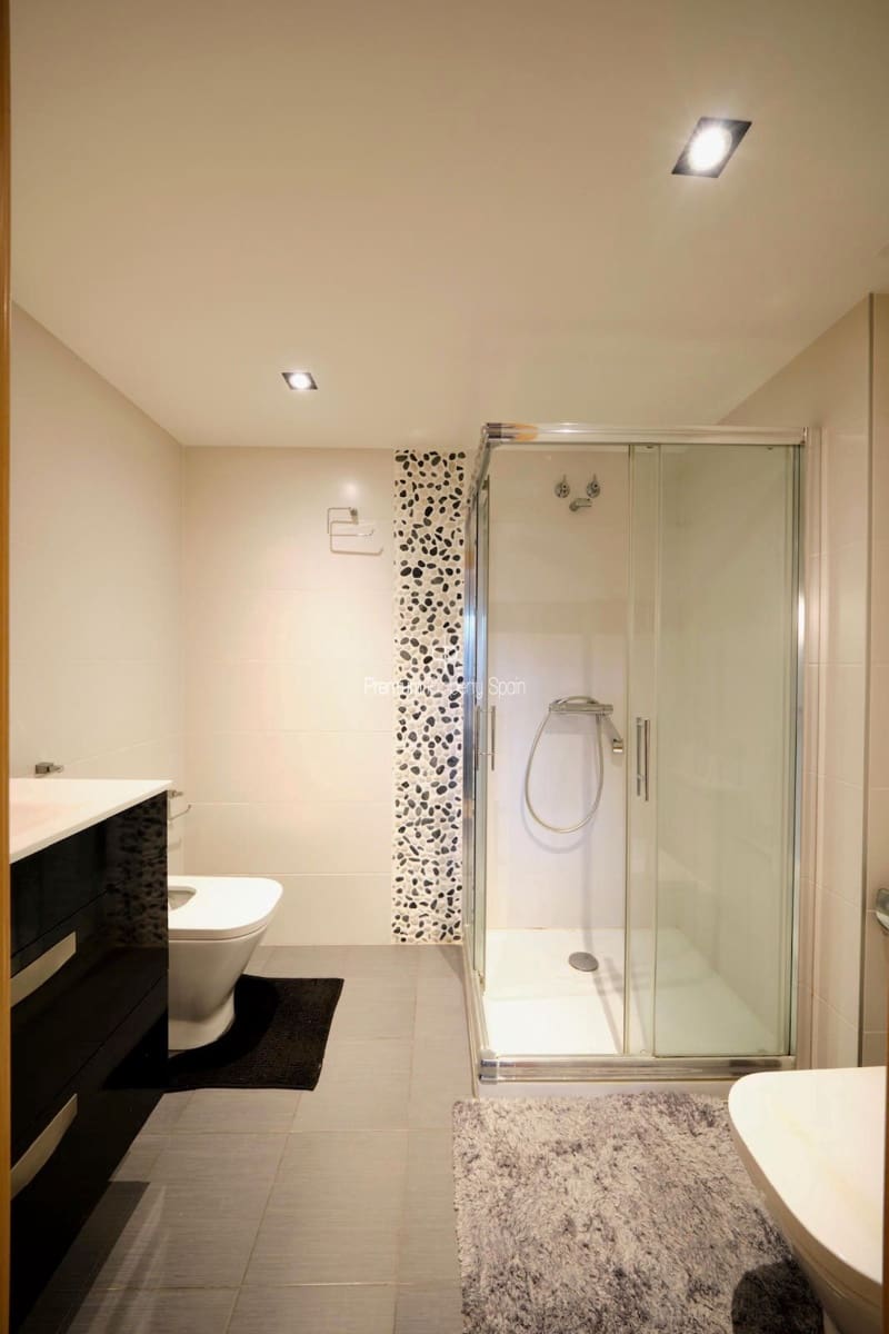 5 soverom Villa til salgs i Playa de San Juan med svømmebasseng garasje - € 1 299 000 (Ref: 9394105)