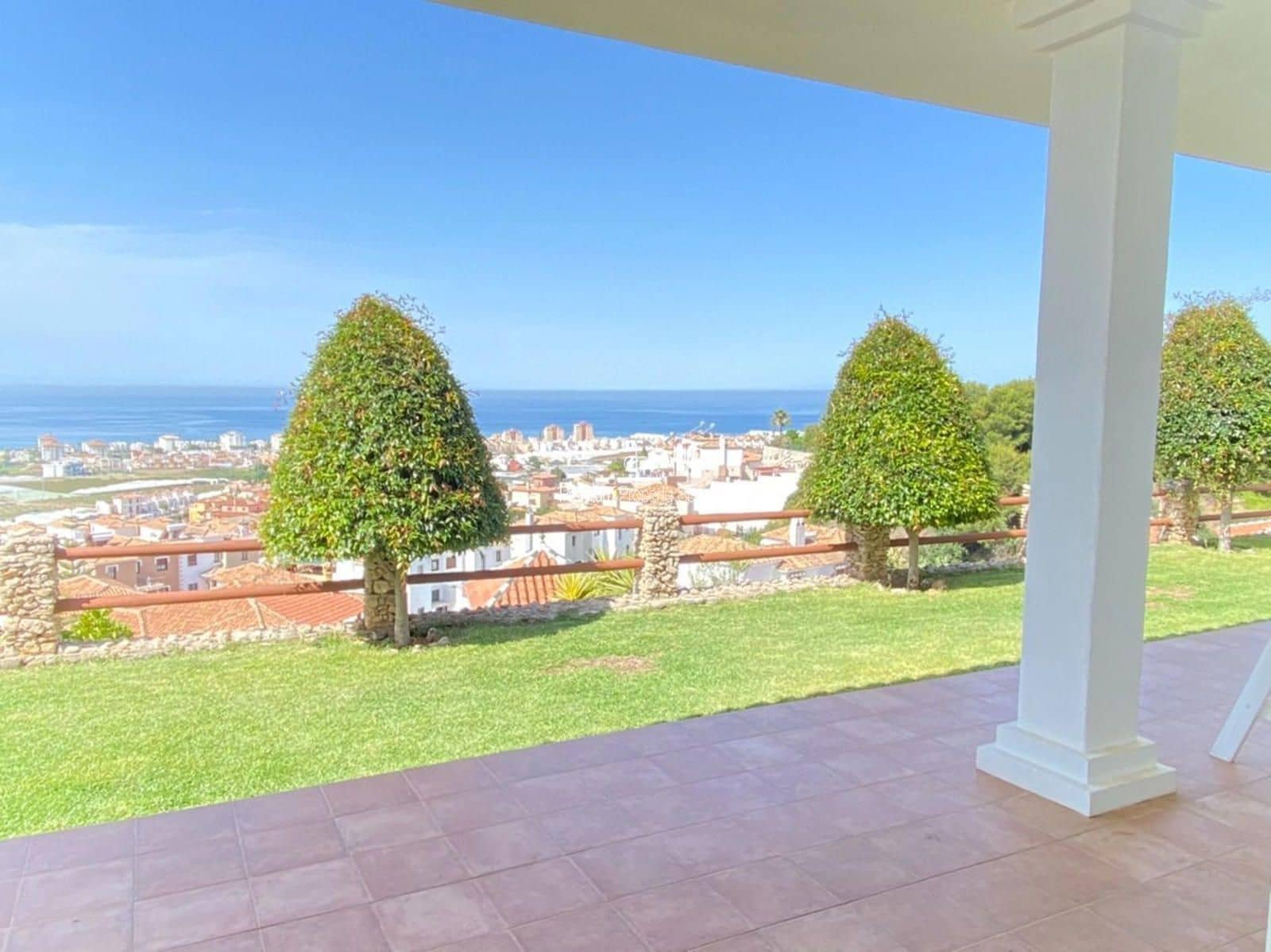 3 chambre Villa/Maison à vendre à Torrox avec piscine garage - 670 000 € (Ref: 9394110)