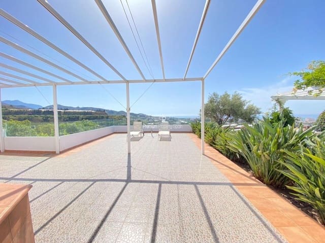 3 chambre Villa/Maison à vendre à Torrox avec piscine garage - 670 000 € (Ref: 9394110)