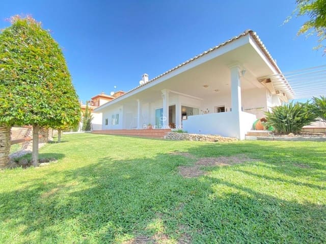 3 chambre Villa/Maison à vendre à Torrox avec piscine garage - 670 000 € (Ref: 9394110)