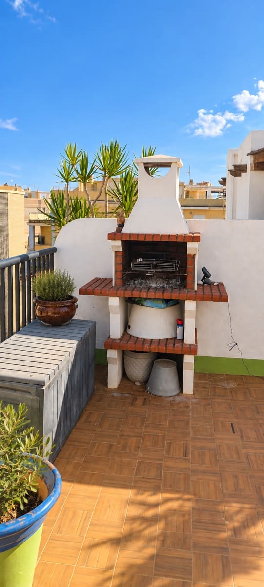 3 sypialnia Penthouse na sprzedaż w El Campello z basenem garażem - 420 000 € (Ref: 10095768)