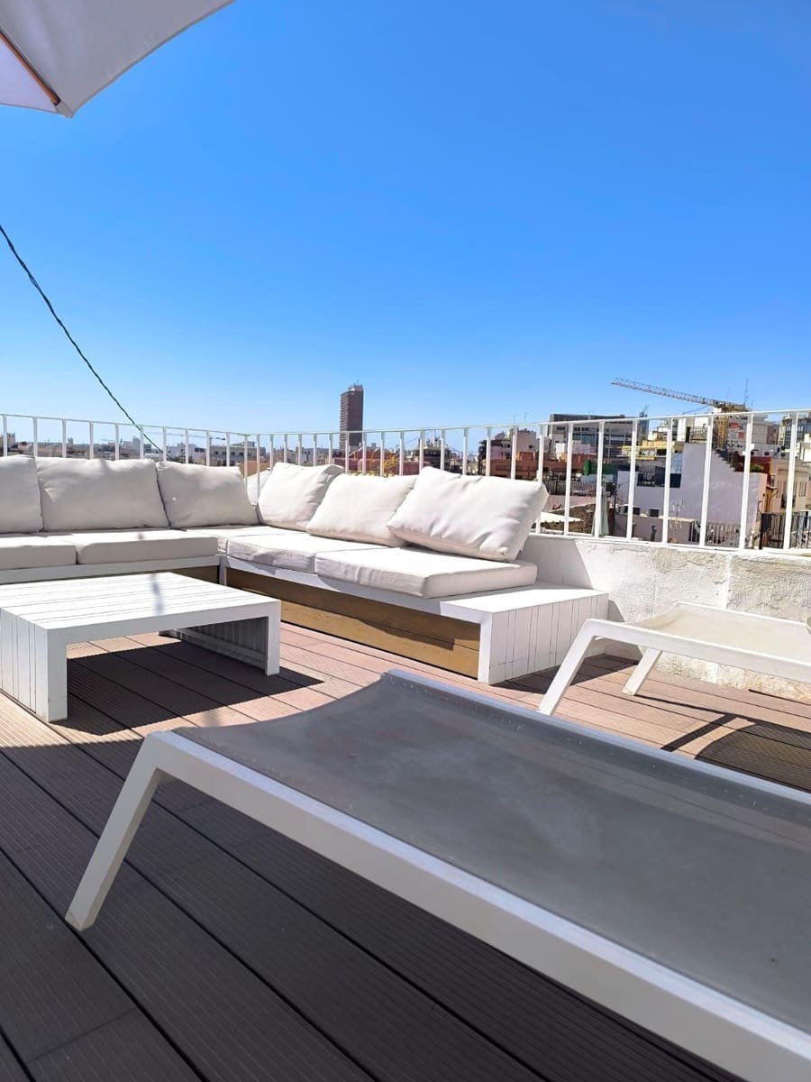 3 bedroom Penthouse for sale in Alicante / Alacant city - € 360,000 (Ref: 9432681)