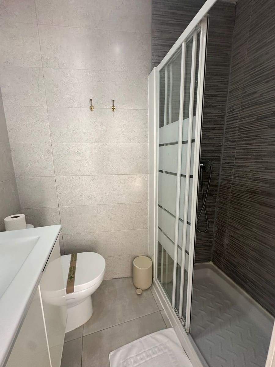 3 bedroom Penthouse for sale in Alicante / Alacant city - € 360,000 (Ref: 9432681)