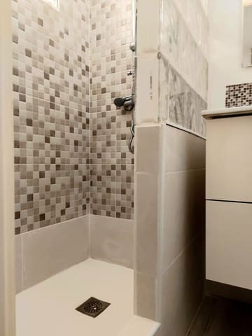 4 makuuhuone Bungalow myytävänä paikassa San Juan de Alicante / Sant Joan d'Alacant mukana uima-altaan 
autotalli - 525 000 € (Ref: 9432683)