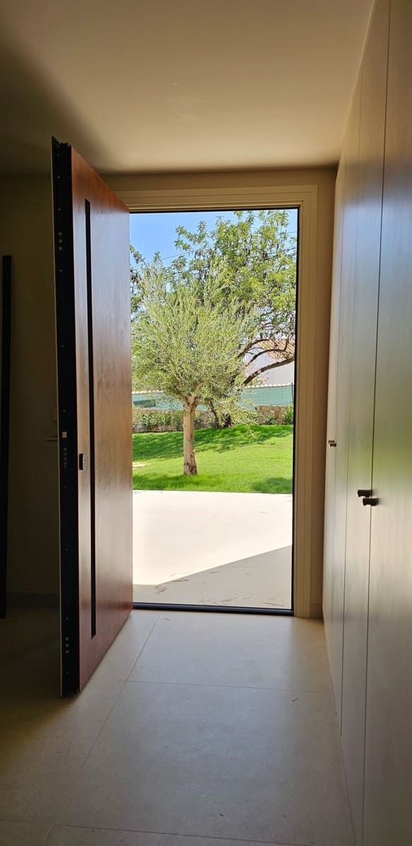 3 bedroom Villa for sale in Moraira with pool garage - € 1,750,000 (Ref: 9432688)