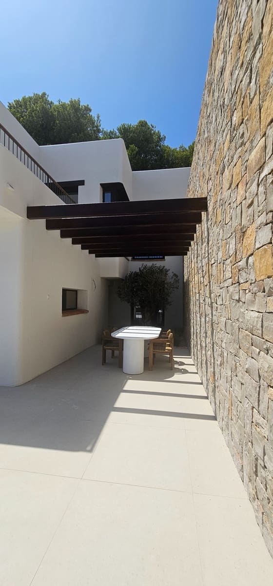 3 bedroom Villa for sale in Moraira with pool garage - € 1,750,000 (Ref: 9432688)