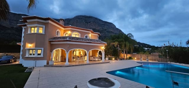 4 slaapkamer Villa te koop in Javea / Xàbia met zwembad garage - € 1.650.000 (Ref: 9432691)