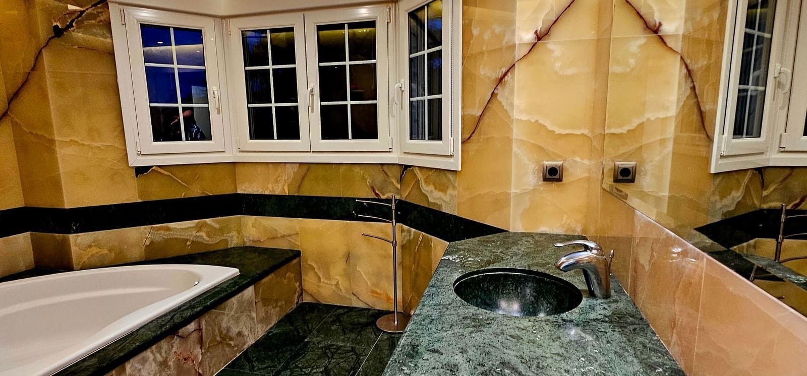 4 slaapkamer Villa te koop in Javea / Xabia met zwembad garage - € 1.650.000 (Ref: 9432691)