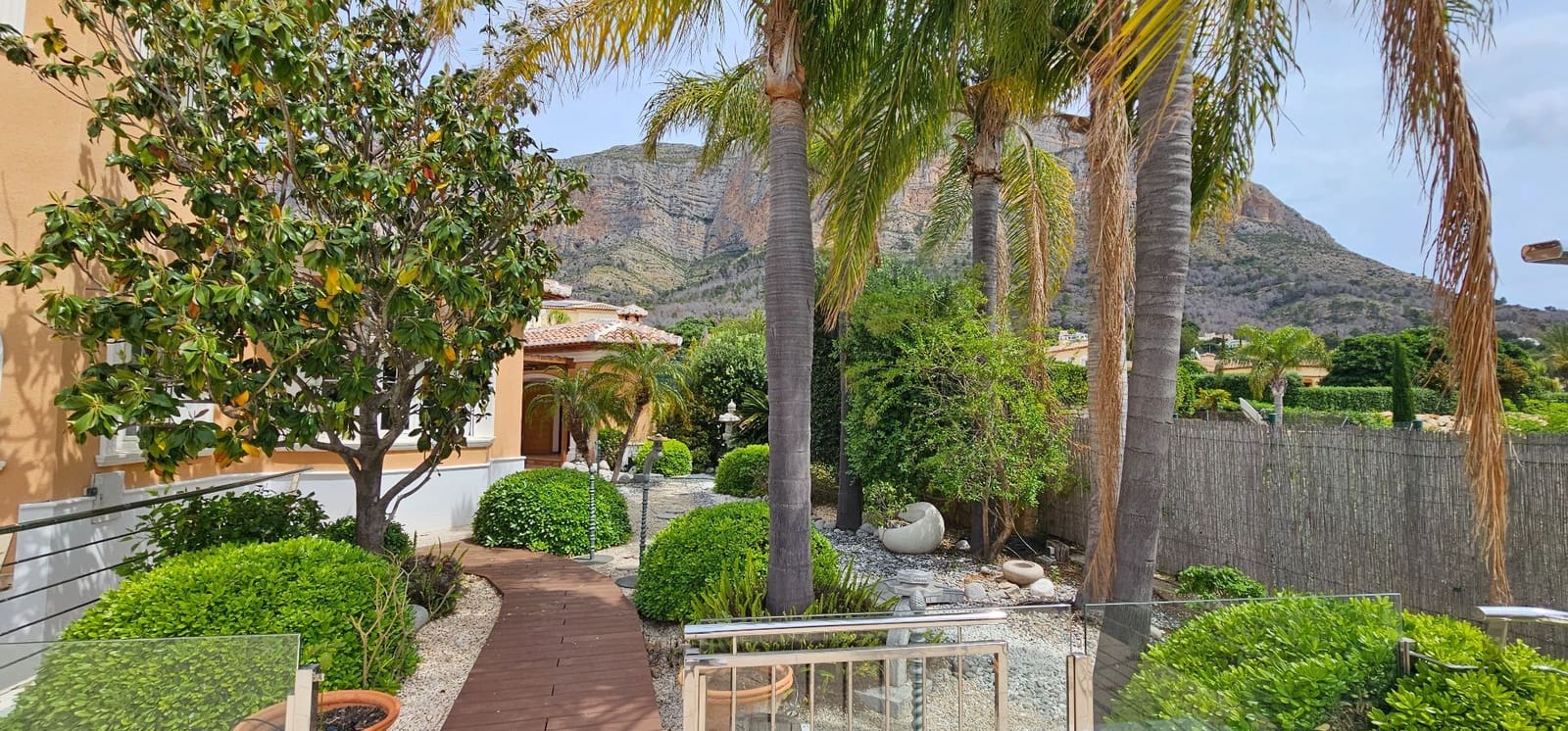 4 slaapkamer Villa te koop in Javea / Xabia met zwembad garage - € 1.650.000 (Ref: 9432691)